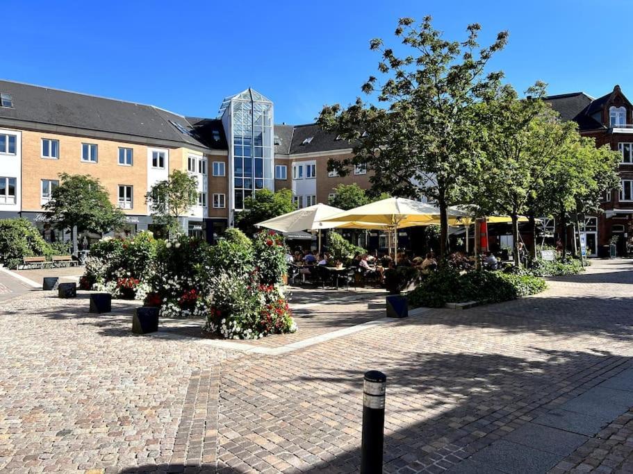 Apartment In The Heart Of Aalborg Ngoại thất bức ảnh
